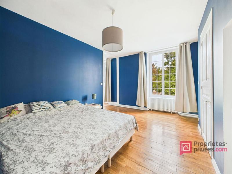 Propriété - 300 m² - 7 pièces