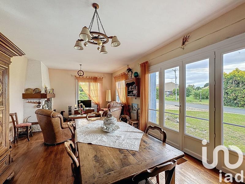 Maison - 255 m² - 9 pièces