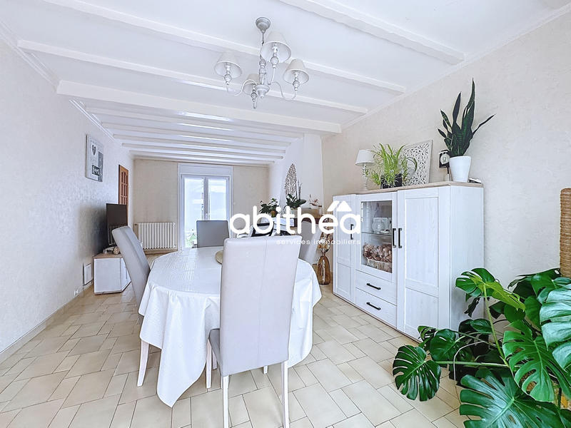 Maison - 83 m² - 4 pièces