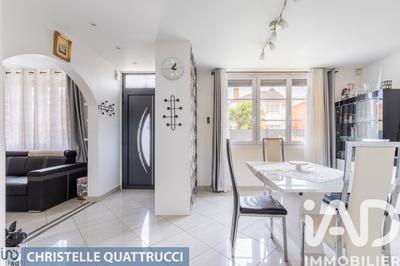 Maison - 85 m² - 5 pièces