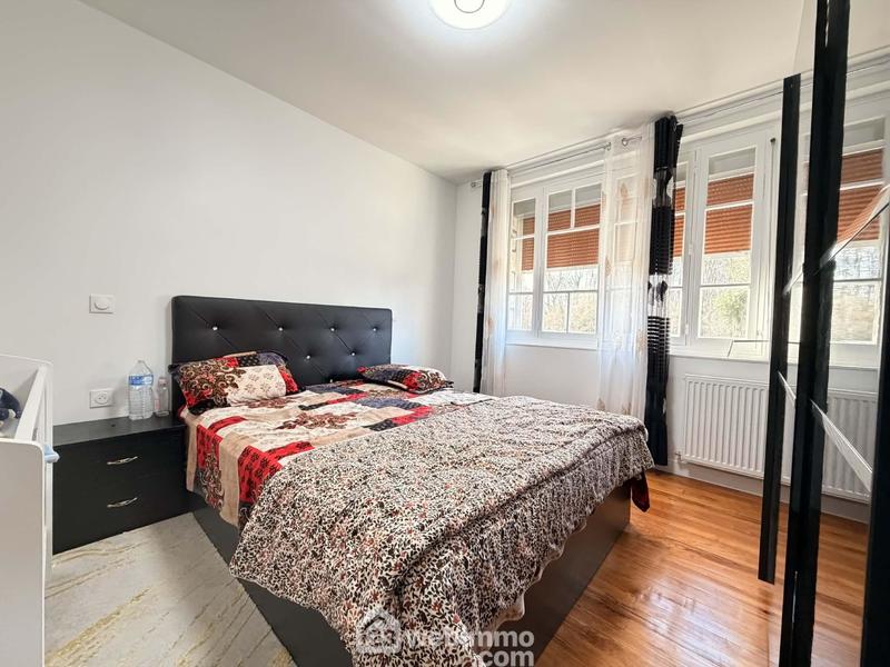 Maison - 96 m² - 5 pièces