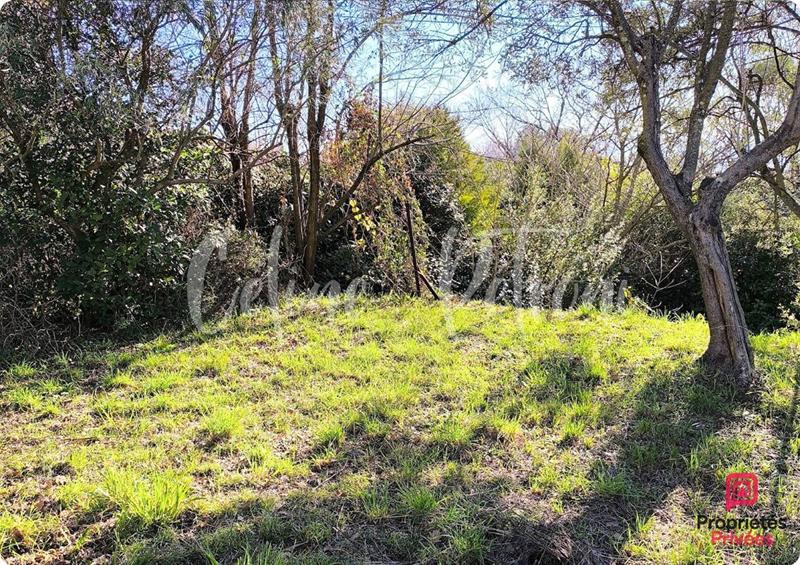 Terrain constructible - 1 000 m²