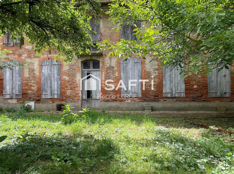 Maison - 225 m² - 8 pièces