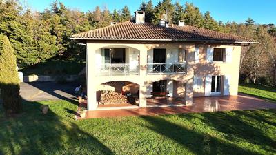 Maison de maîtres - 200 m² - 7 pièces