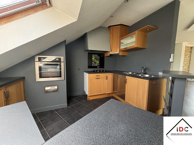 Duplex - 97 m² - 4 pièces