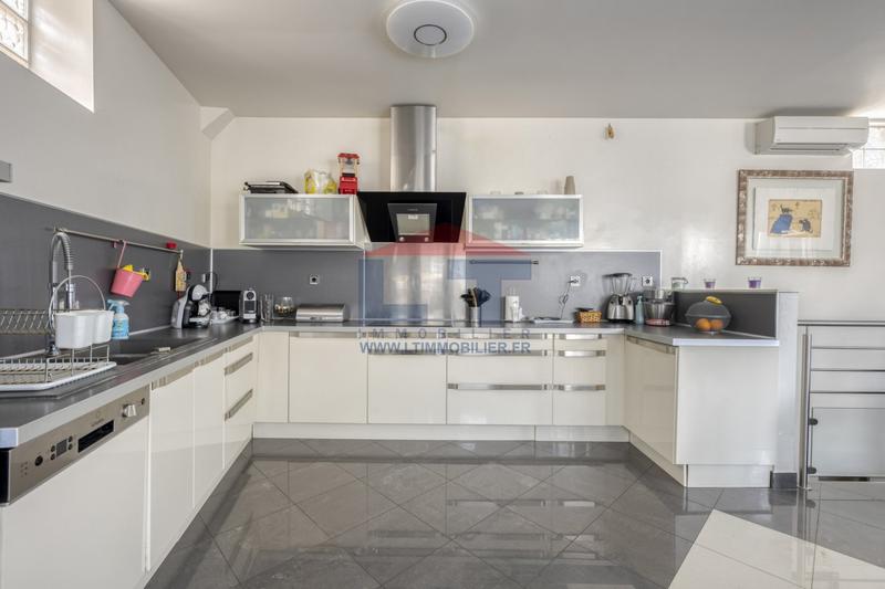 Maison - 130 m² - 4 pièces