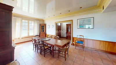 Demeure - 200 m² - 9 pièces