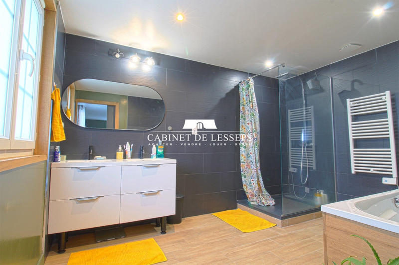 Maison - 121 m² - 4 pièces