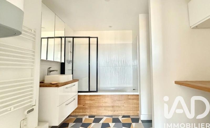 Appartement - 99 m² - 4 pièces