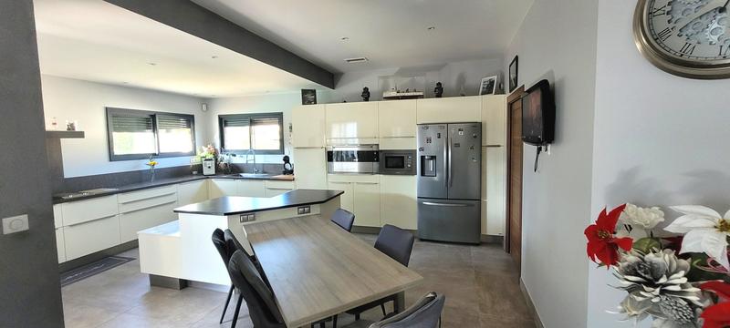 Villa - 169 m² - 4 pièces