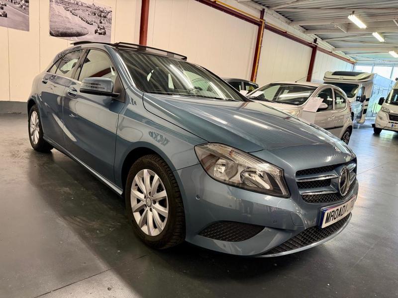 Mercedes Classe a 180Cdi Boite Auto - Toit Ouvrant / CarPlay Sièges Chauffant
