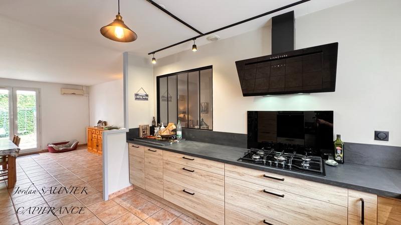 Maison - 138 m² - 6 pièces