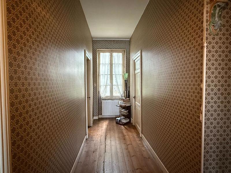 Maison de maîtres - 380 m² - 10 pièces