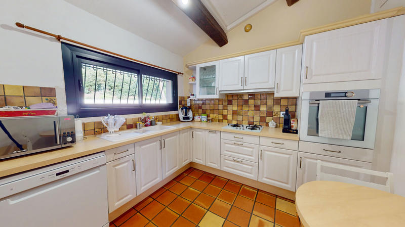 Maison - 183 m² - 7 pièces