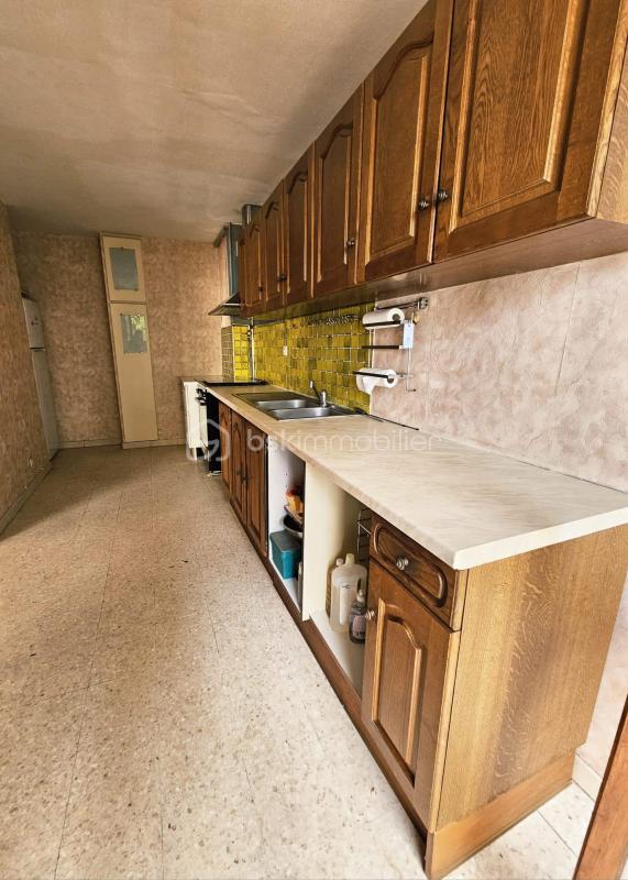 Appartement - 93 m² - 5 pièces