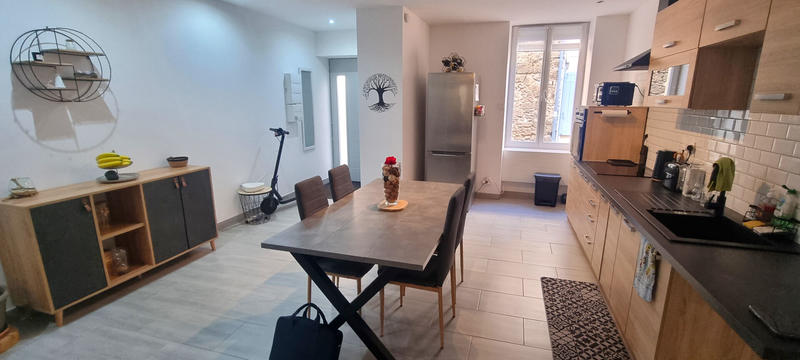 Maison - 98 m² - 4 pièces