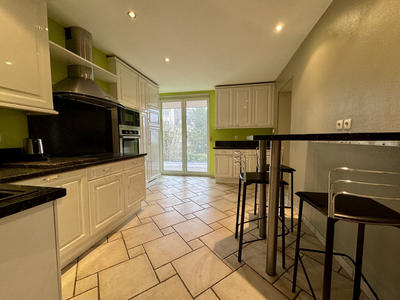 Appartement - 130 m² - 5 pièces