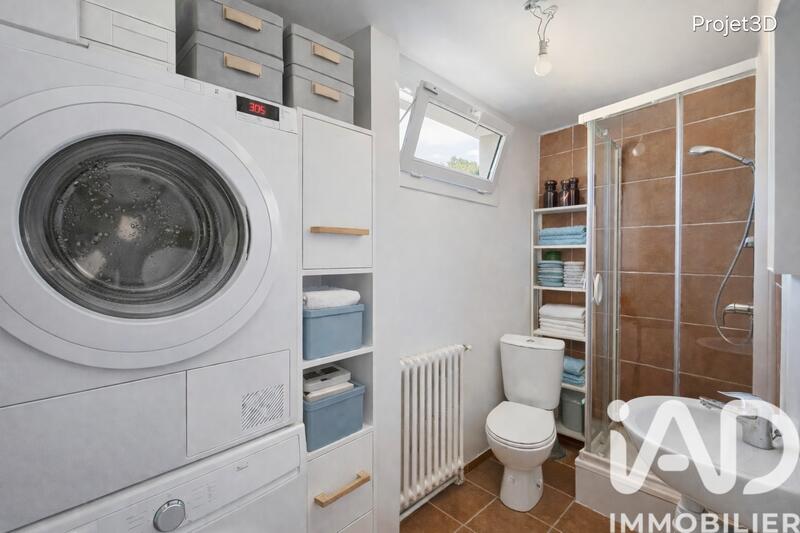 Maison - 93 m² - 5 pièces