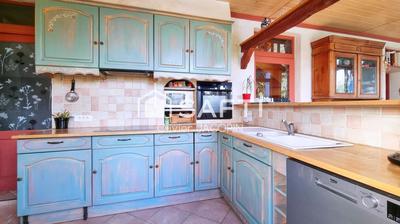 Maison - 182 m² - 9 pièces