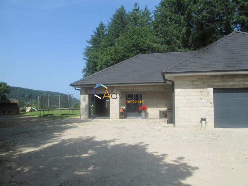 Maison - 172 m² - 8 pièces