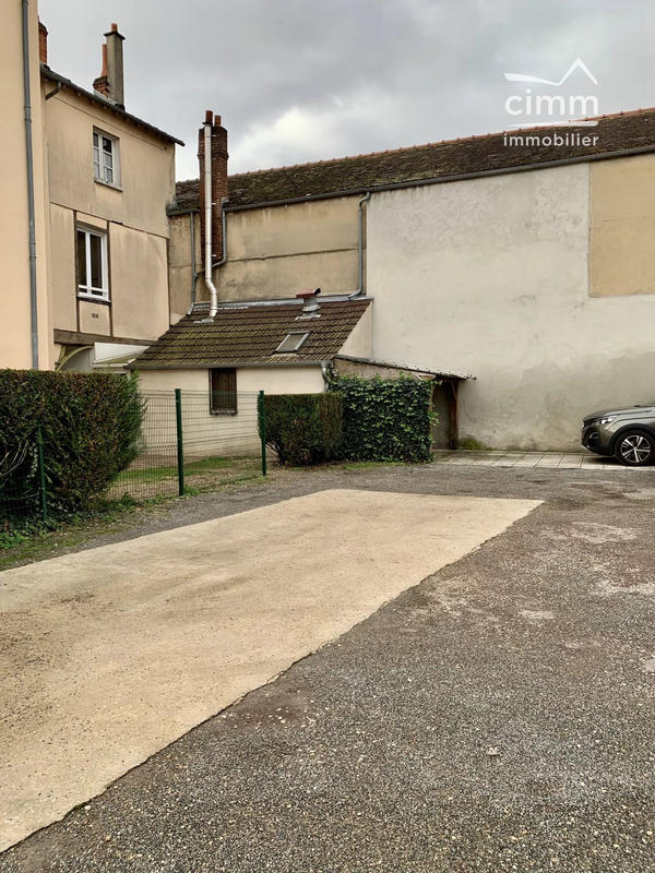 Fonds de commerce - Magasins - 93 m²