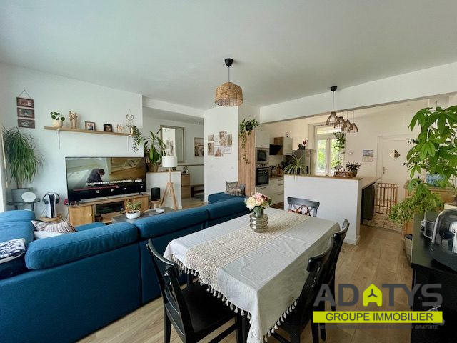 Maison - 140 m² - 5 pièces