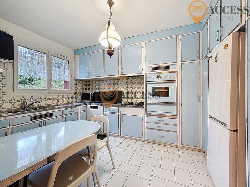 Maison - 206 m² - 7 pièces