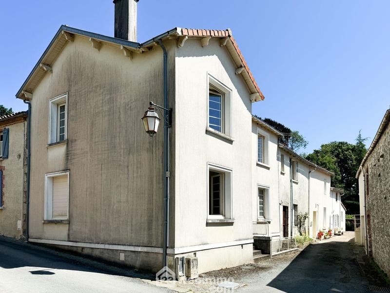 Maison de ville - 190 m² - 11 pièces