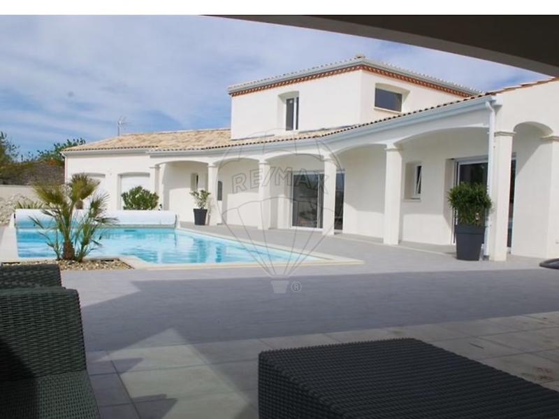 Maison - 187 m² - 5 pièces