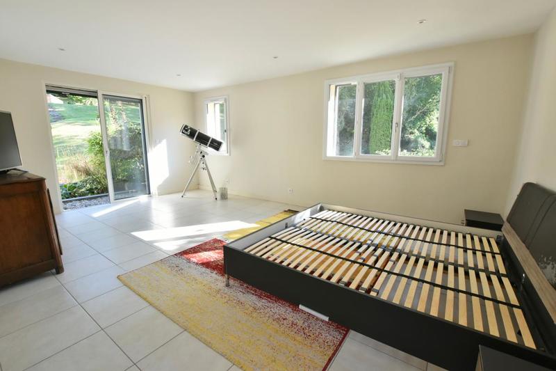 Maison - 218 m² - 6 pièces