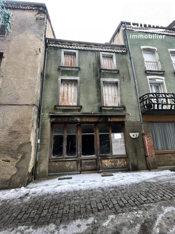 Maison - 90 m² - 5 pièces