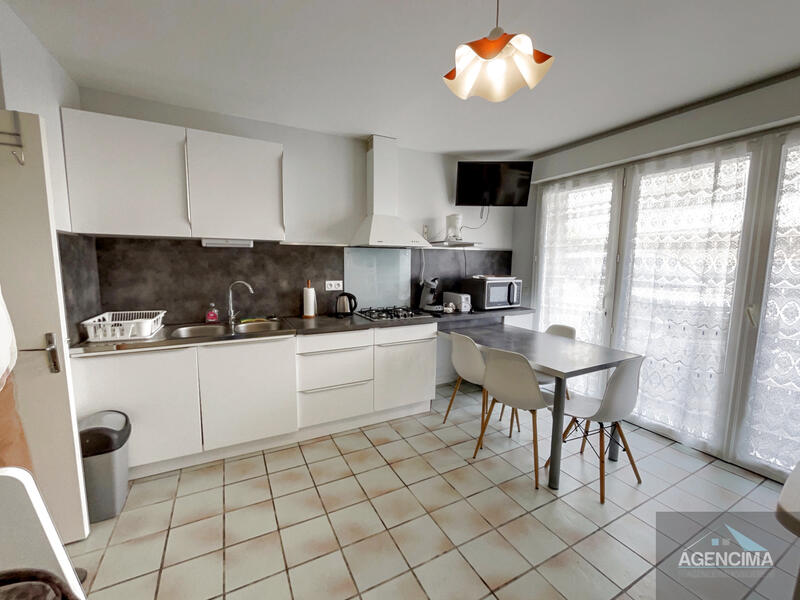 Maison - 95 m² - 5 pièces