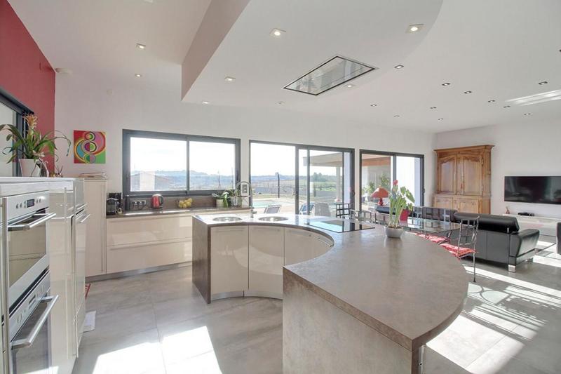 Maison - 182 m² - 5 pièces