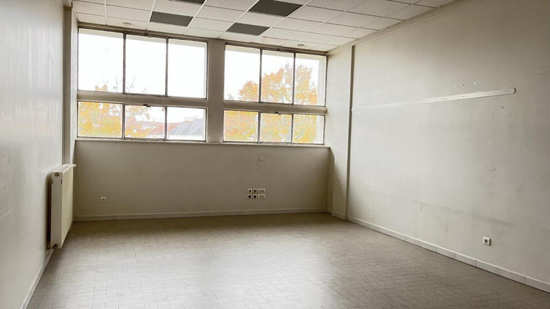 Local d'activité / Entrepôt - 674 m²