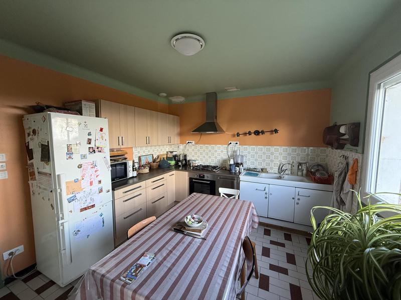 Maison jumelée - 140 m² - 7 pièces