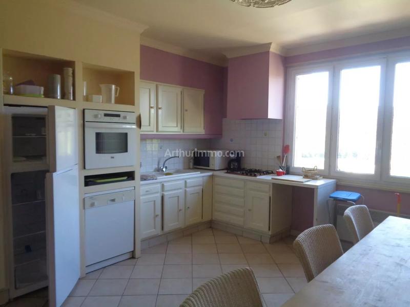 Maison - 240 m² - 10 pièces