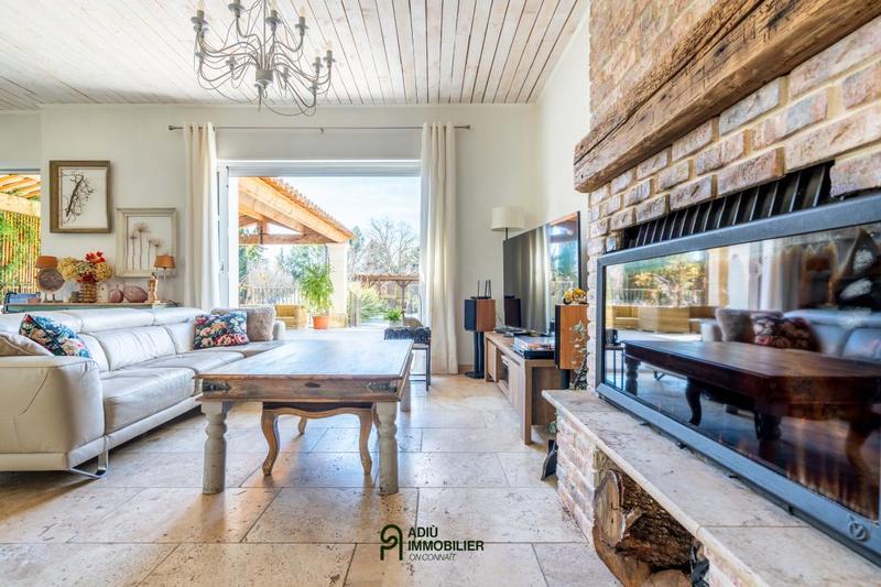 Villa - 205 m² - 6 pièces