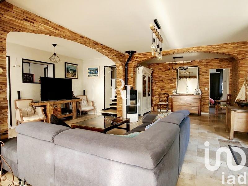 Maison - 195 m² - 8 pièces