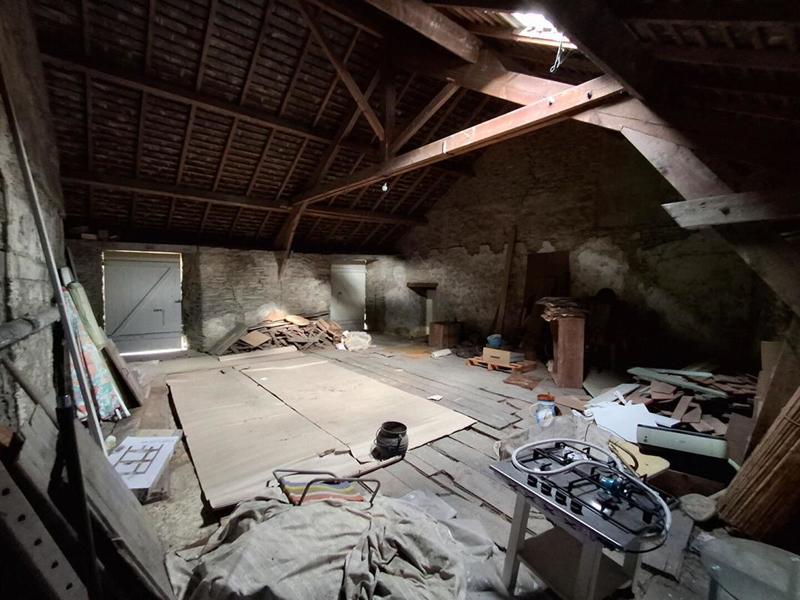 Maison - 280 m² - 10 pièces