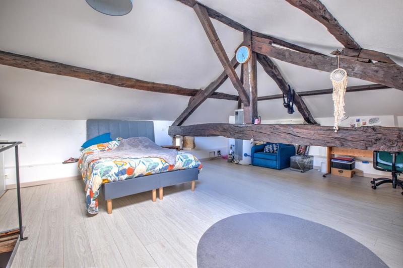 Propriété - 308 m² - 12 pièces