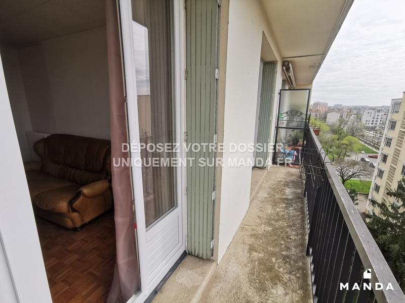 Chambre - 9 m² - 4 pièces