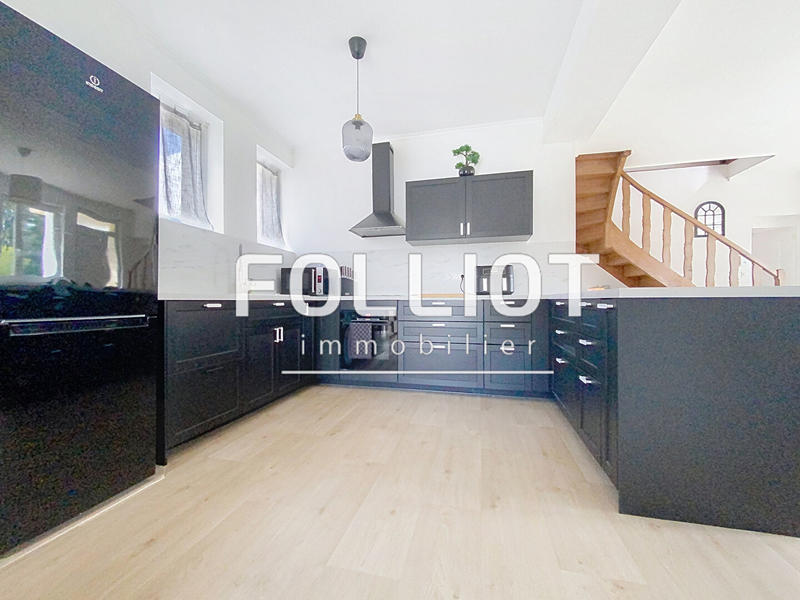 Maison - 170 m² - 7 pièces