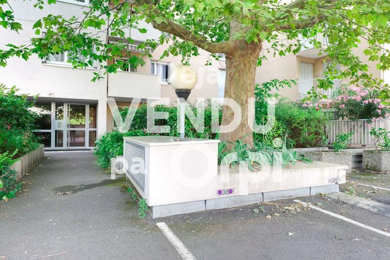 Appartement - 81 m² - 3 pièces