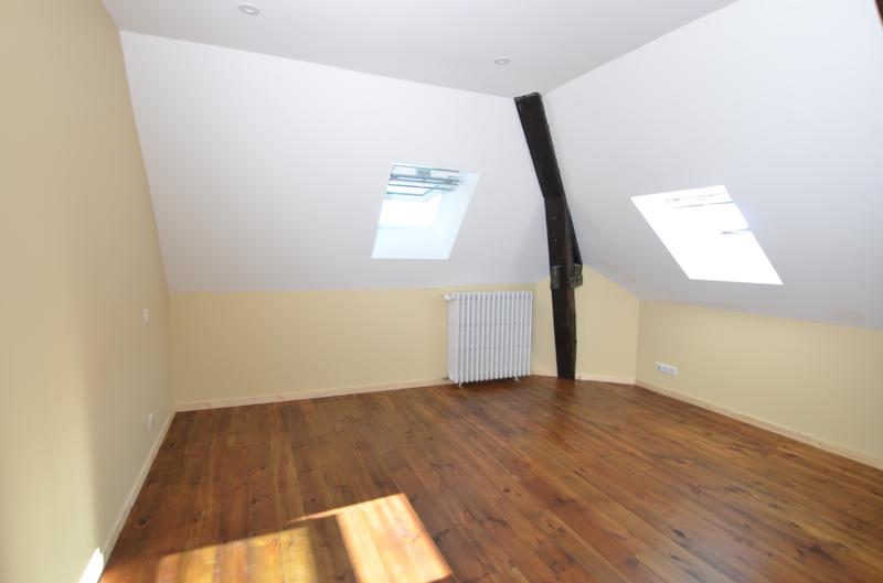 Demeure - 217 m² - 11 pièces