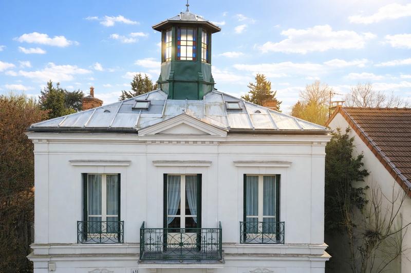 Maison - 165 m² - 9 pièces