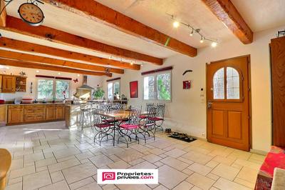 Maison - 310 m² - 10 pièces