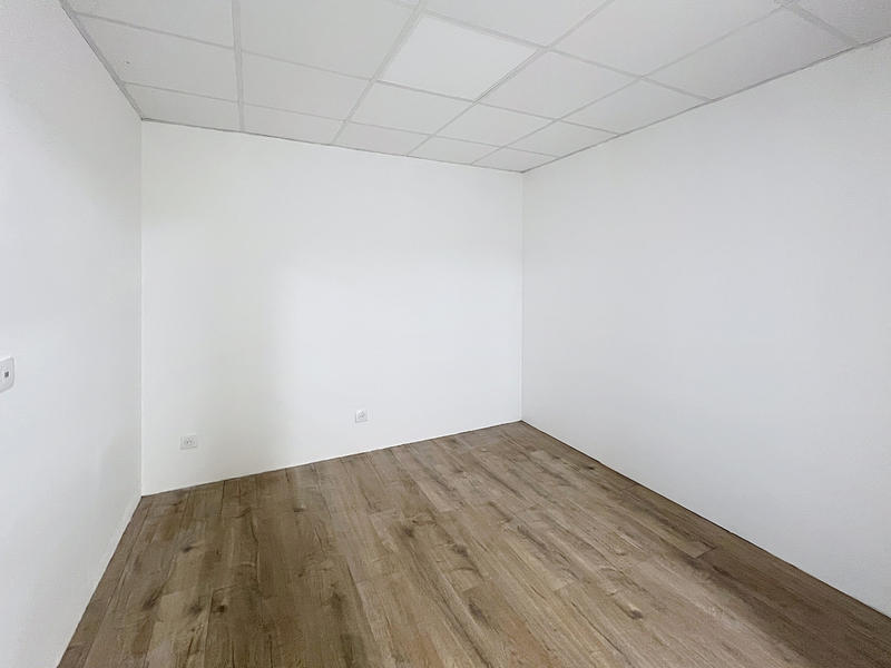 Parking / Garage - 35 m²