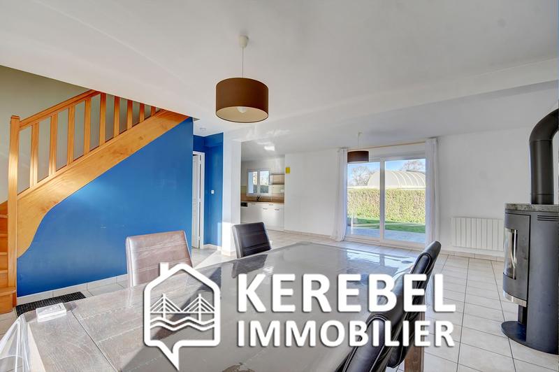 Maison - 99 m² - 5 pièces