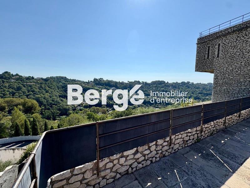 Local commercial - 180 m²