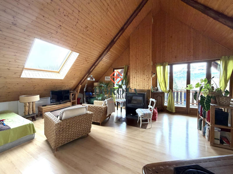 Maison - 163 m² - 7 pièces